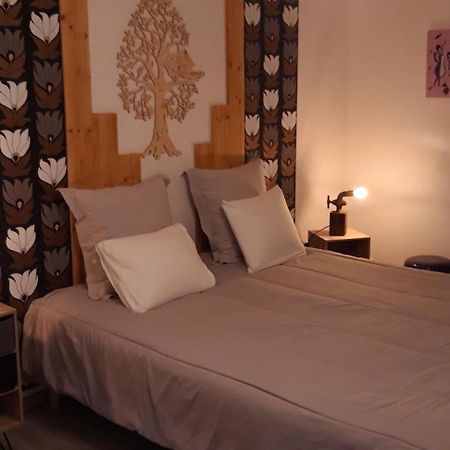 Le Bois De Laval Bed and Breakfast Marey-les-Fussey Exteriör bild