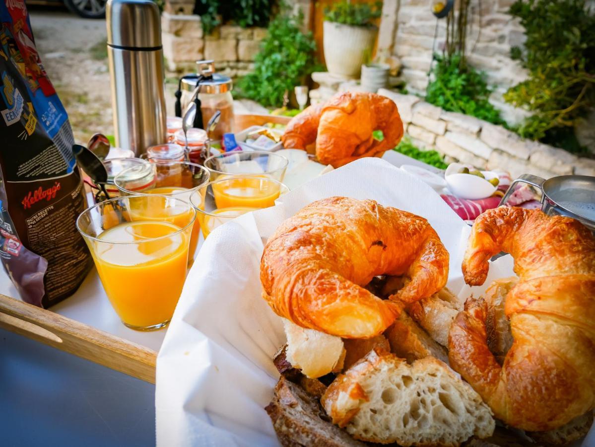 Le Bois De Laval Bed and Breakfast Marey-les-Fussey Exteriör bild